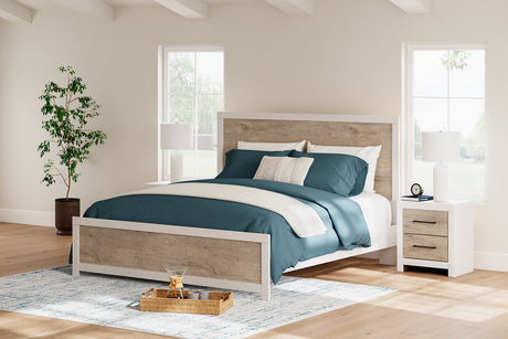 Charbitt Two-tone King Panel Bed -  Ashley - Luna Furniture