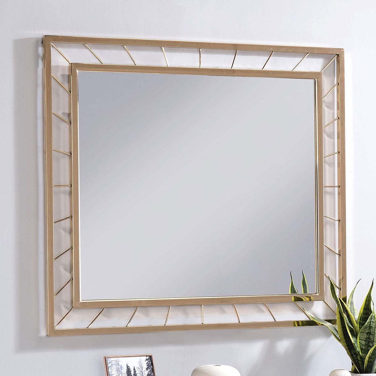 Sherbrooke Gold Mirror from Furniture of America - Luna Furniture