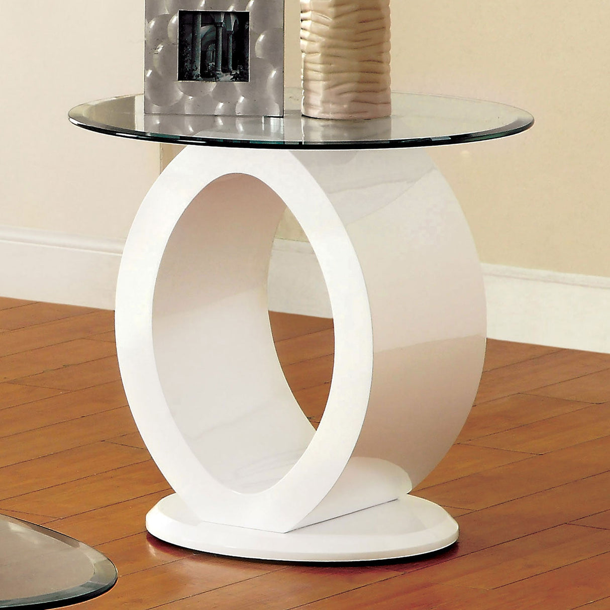 Lodia White End Table from Furniture of America - Luna Furniture