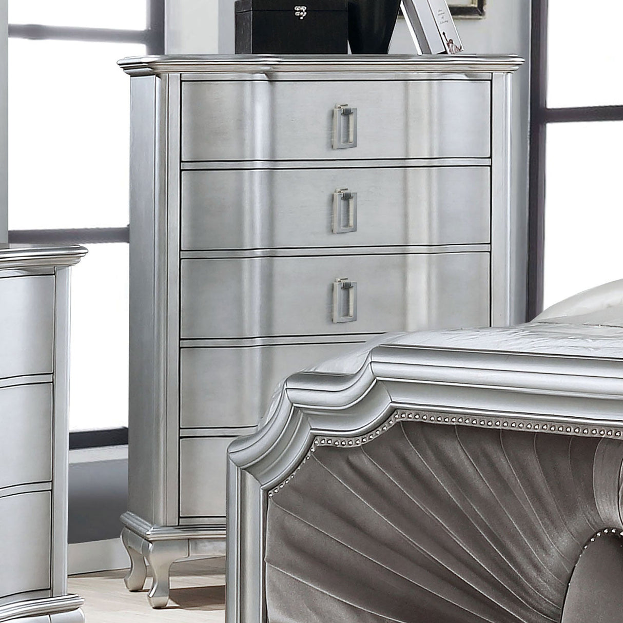 Aalok Silver Chest from Furniture of America - Luna Furniture