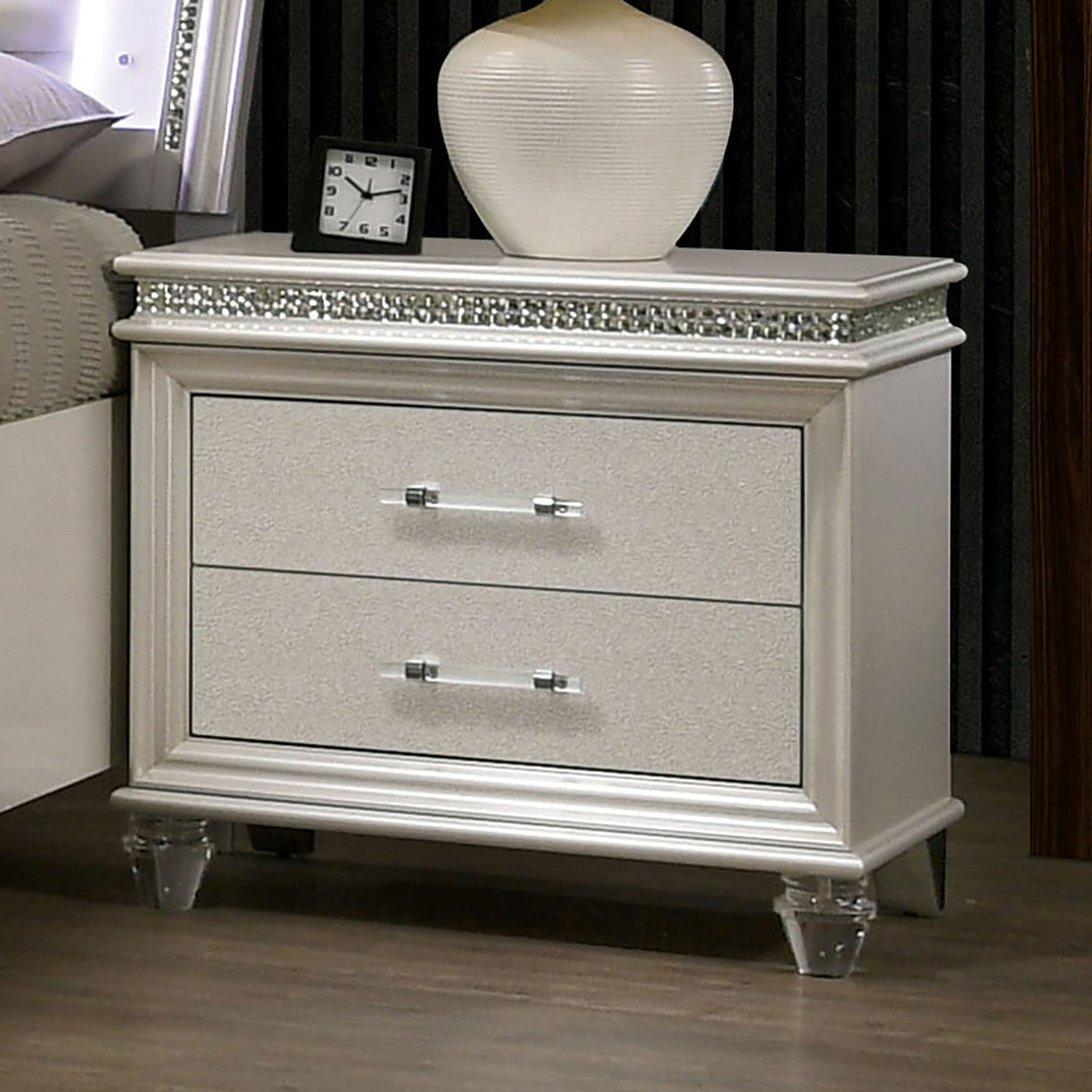 Maddie Pearl White Night Stand from Furniture of America - Luna Furniture