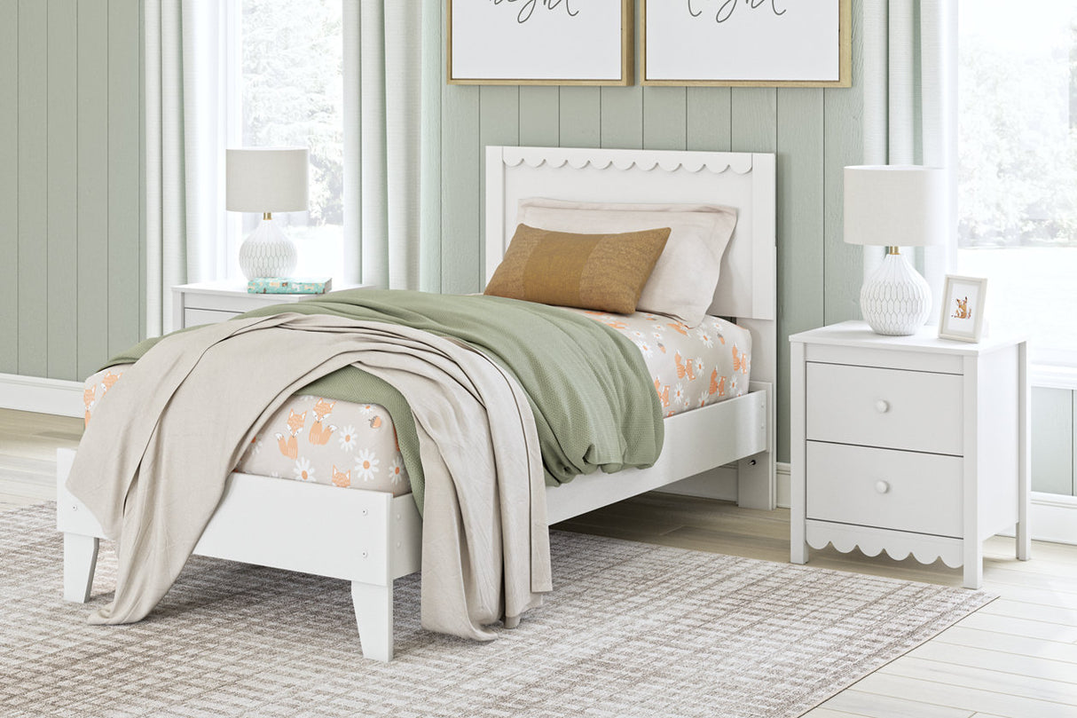 Hallityn White Twin Panel Platform Bed from Ashley - Luna Furniture