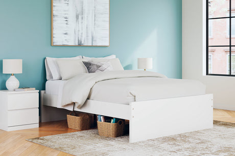 Onita White Queen Platform Bed -  Ashley - Luna Furniture