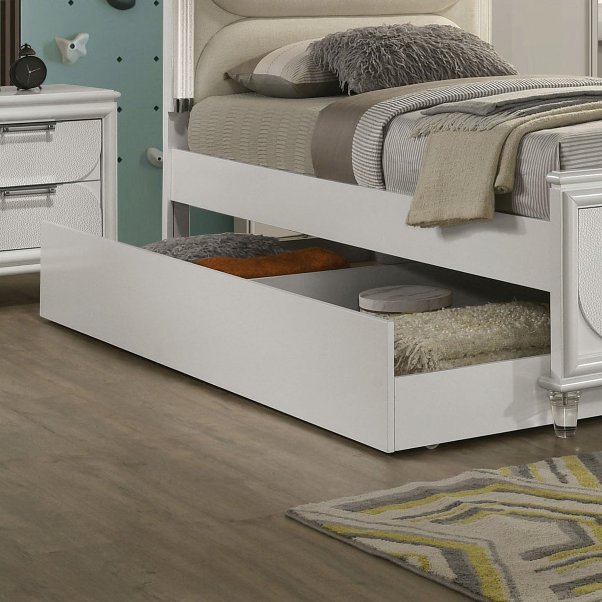 Lareina Pearl White Trundle from Furniture of America - Luna Furniture