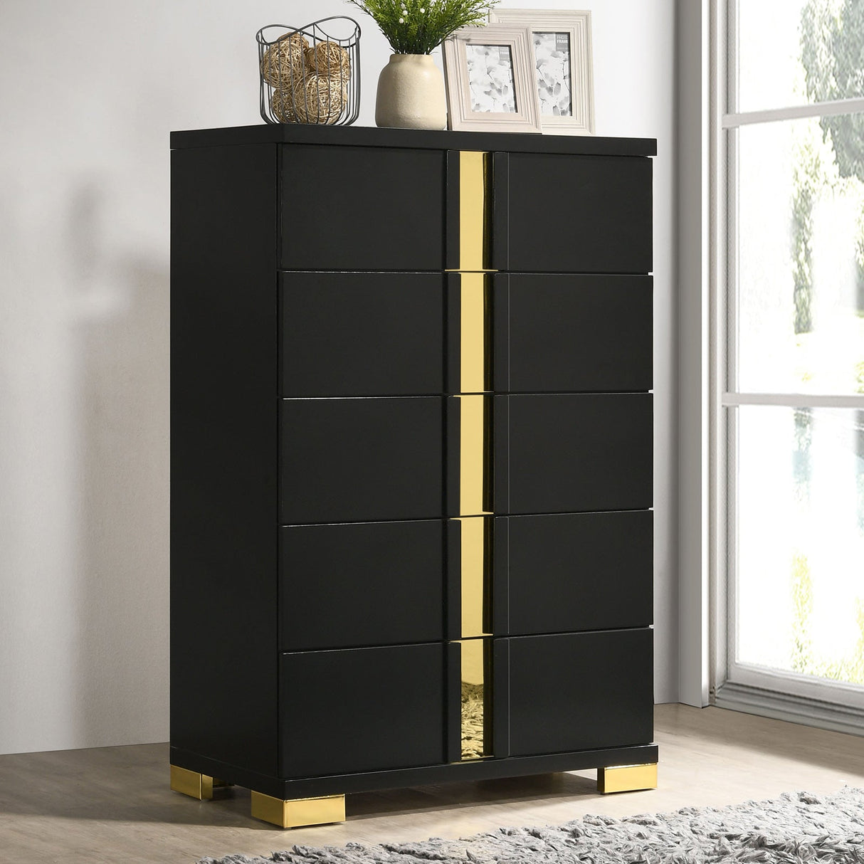 Lillestrom Black/Gold Chest from Furniture of America - Luna Furniture