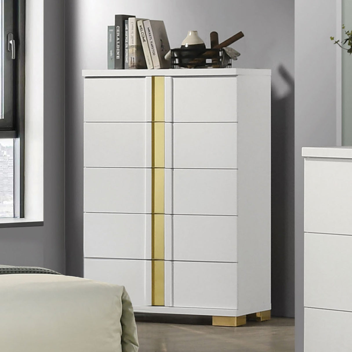 Lillestrom White/Gold Chest from Furniture of America - Luna Furniture