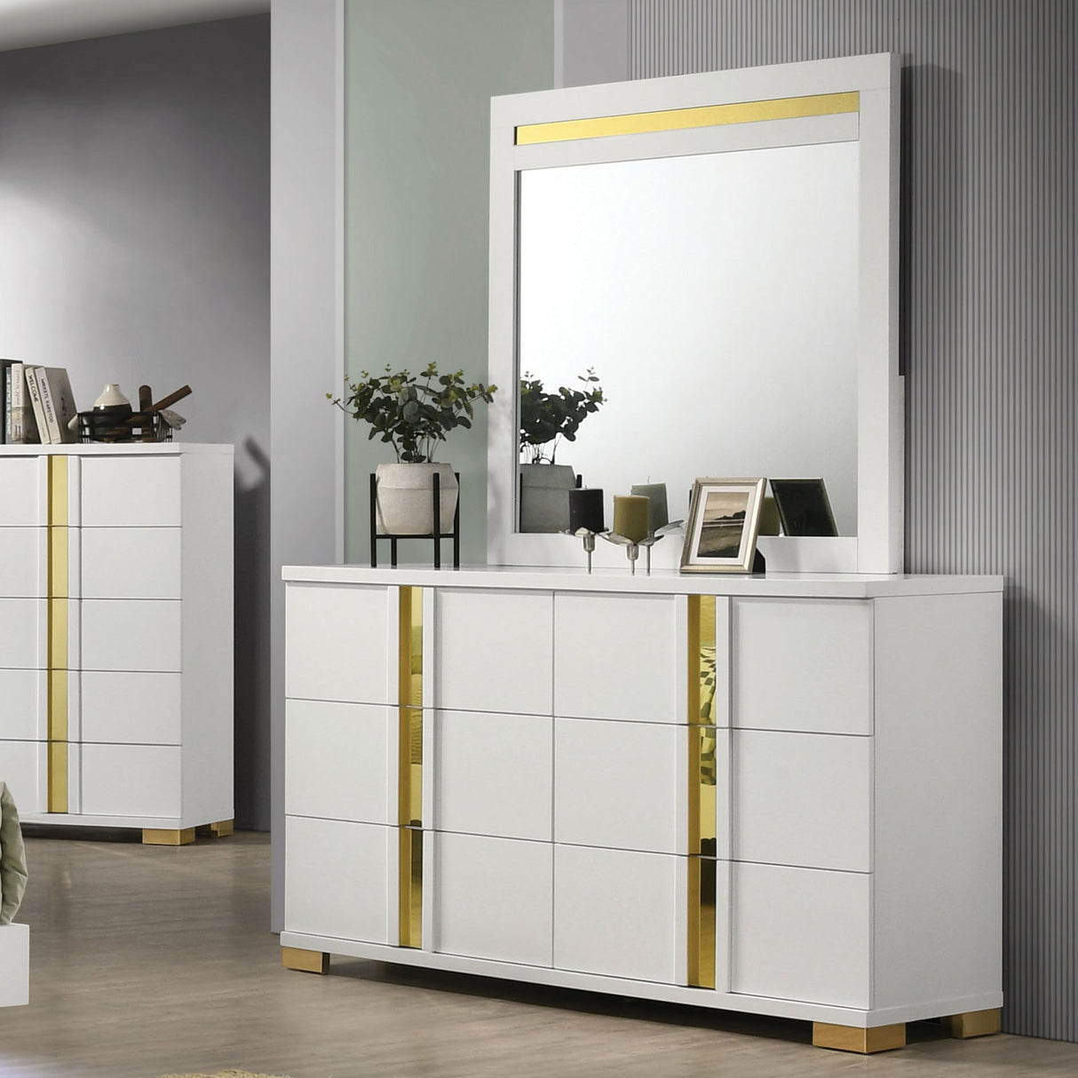 Lillestrom White/Gold Dresser from Furniture of America - Luna Furniture