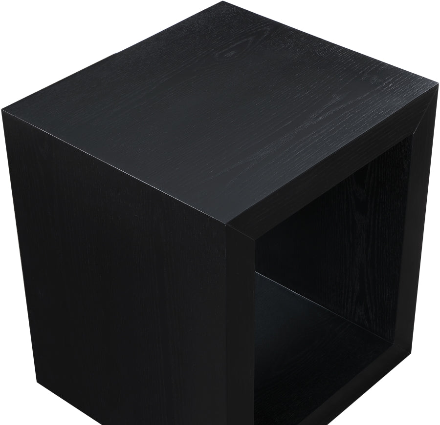 Alma End Table in Black from Meridian - Luna Furniture