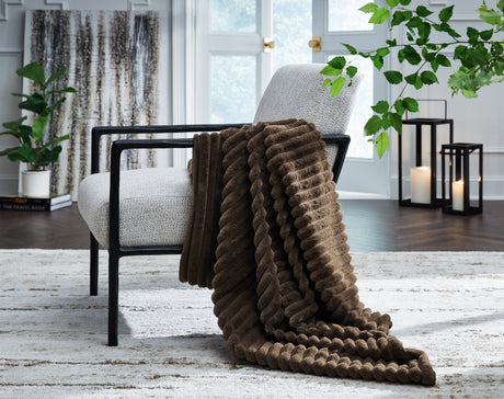 Alsonwell Brown Throw - A1001082