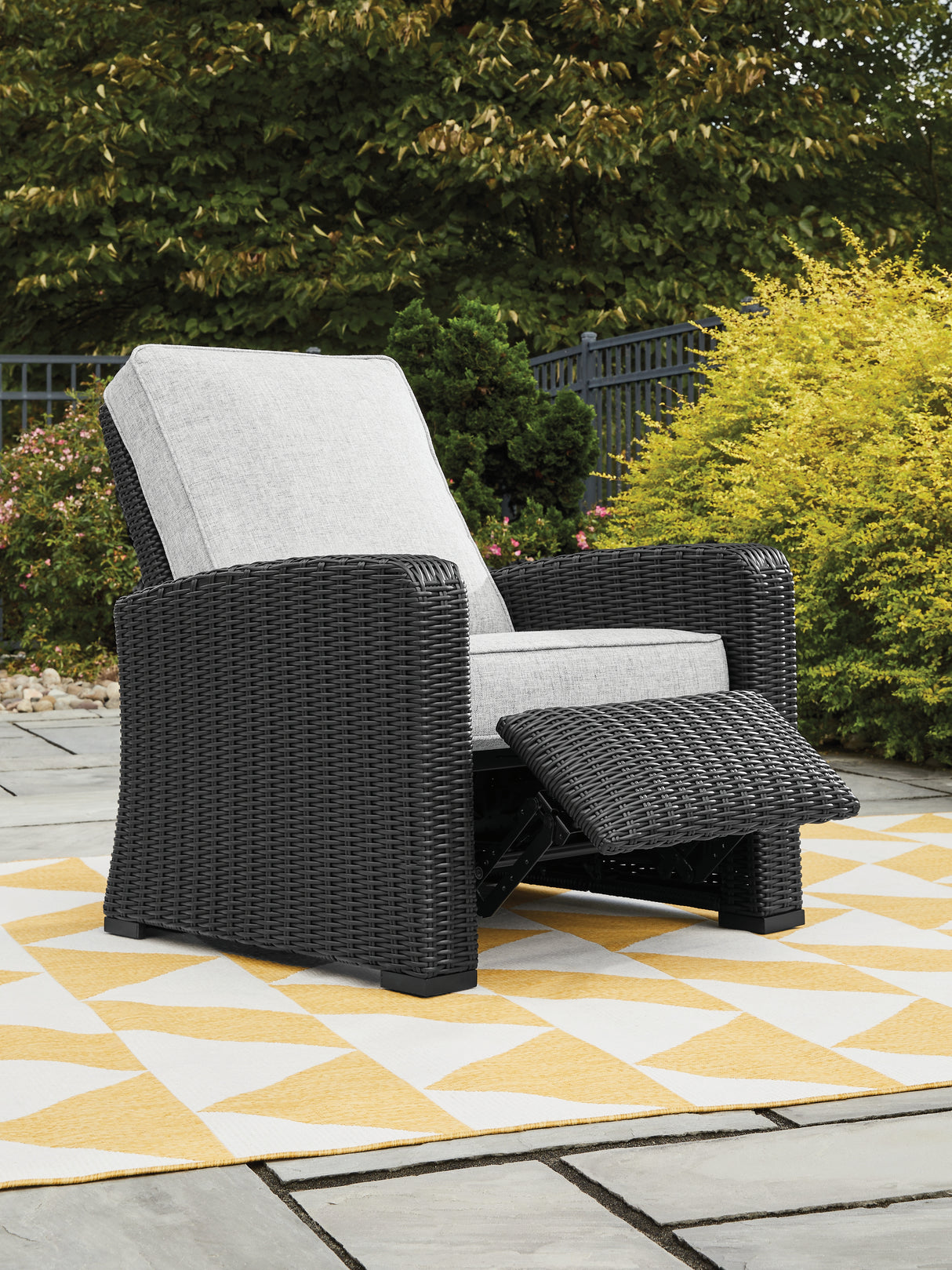 Beachcroft Black/Light Gray Outdoor Recliner from Ashley - Luna Furniture