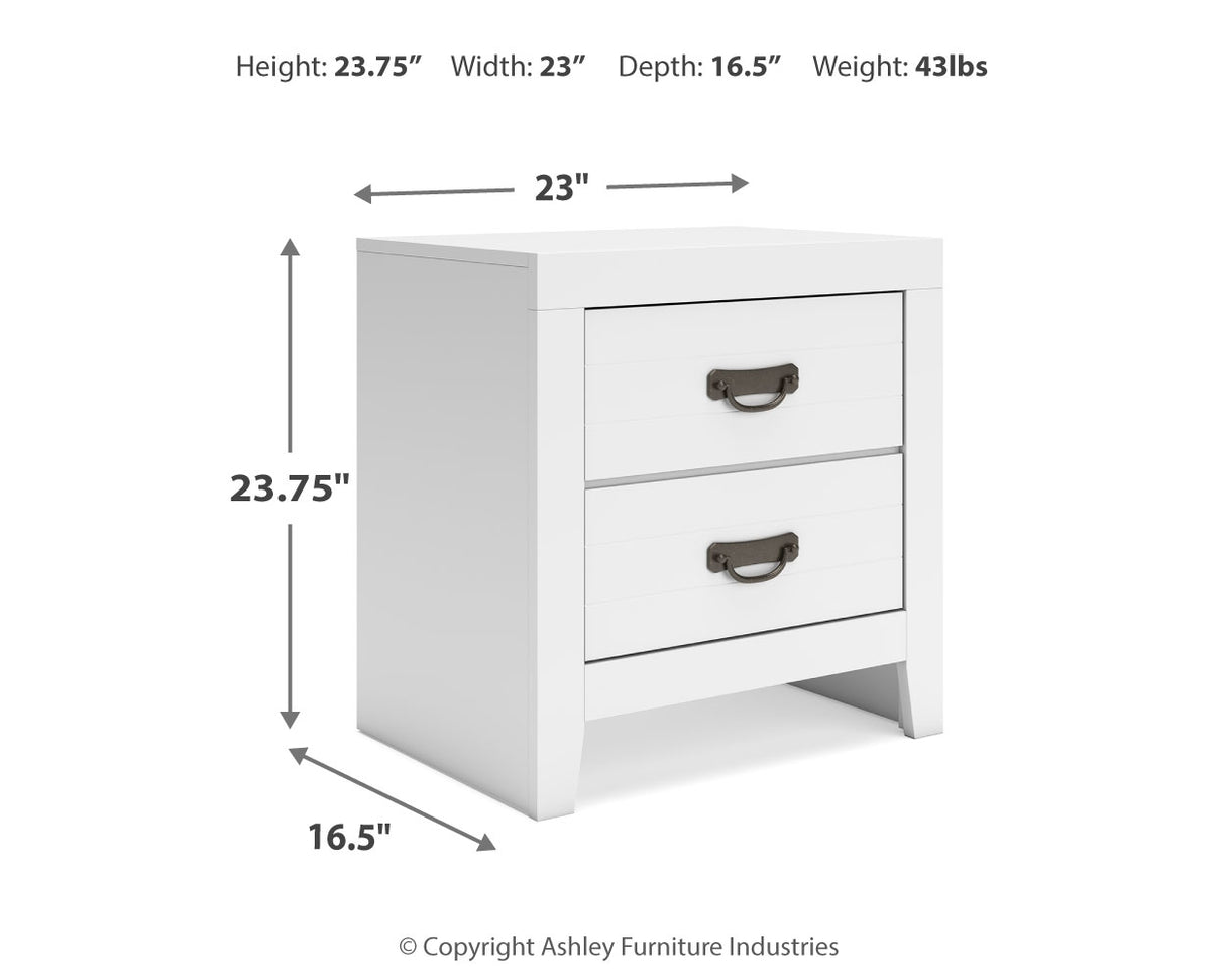 Binterglen Full Panel Bed with Nightstand in White - PKG016607