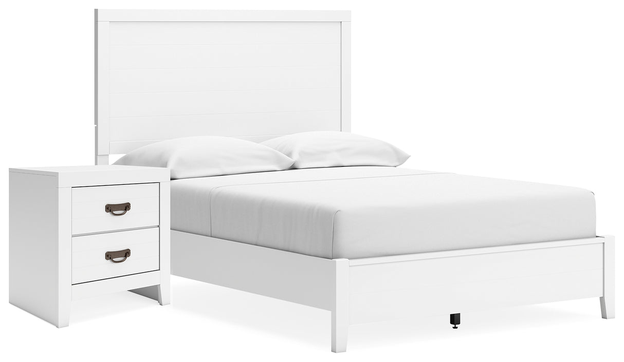 Binterglen Full Panel Bed with Nightstand in White - PKG016607