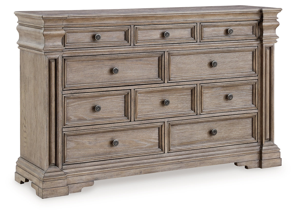 Blairhurst California King Panel Bed with Dresser in Light Grayish Brown - PKG017006