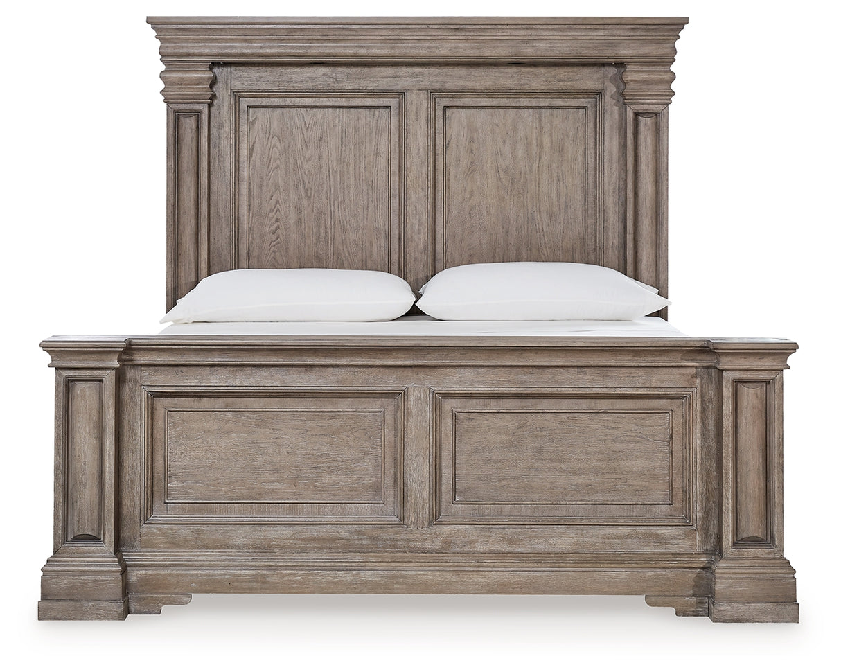 Blairhurst California King Panel Bed with Dresser in Light Grayish Brown - PKG017006