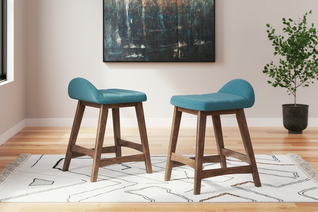 Blue/Brown Lyncott Counter Height Dining Table and 4 Barstools - PKG015480