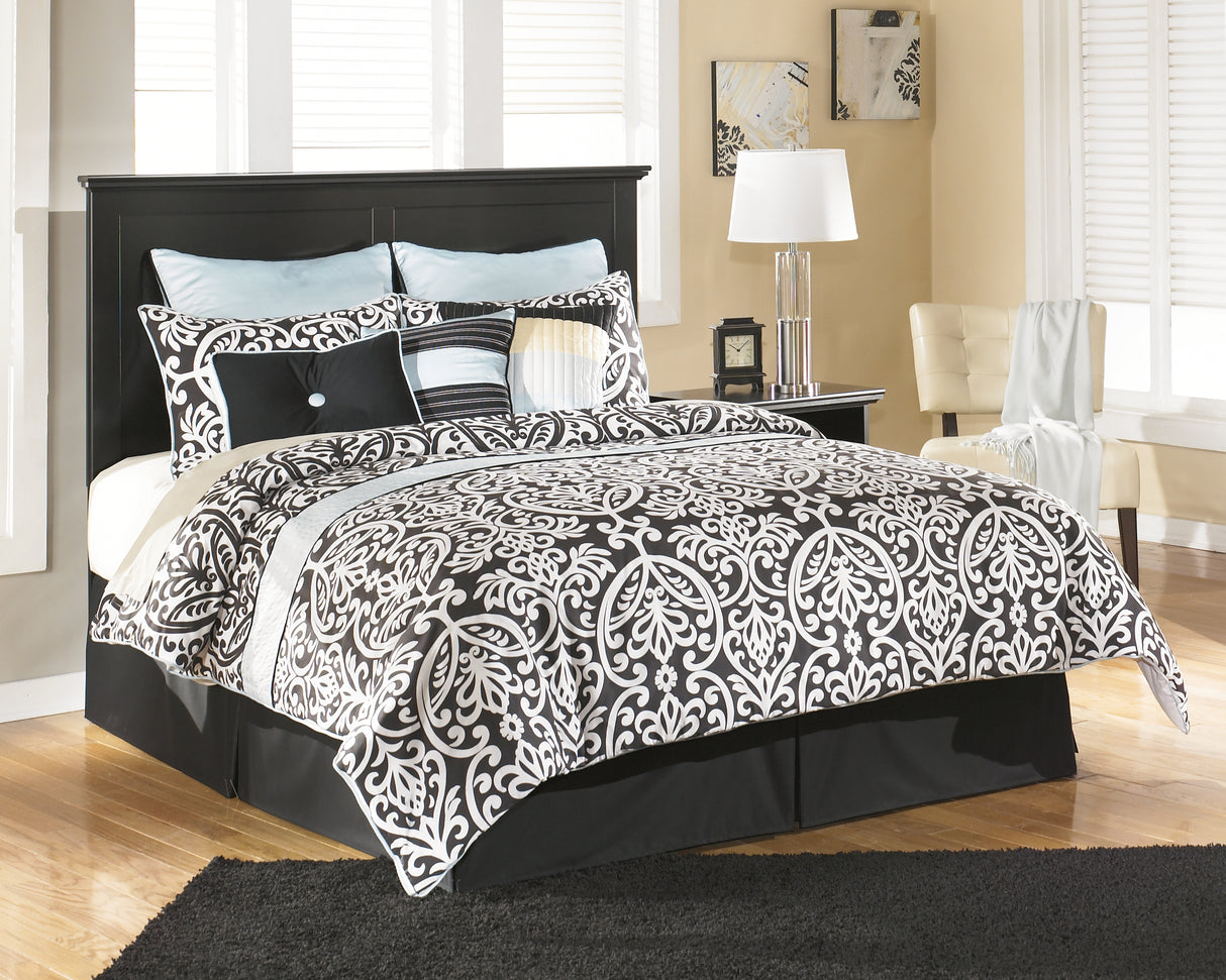 Bostwick Shoals King Panel Bed with Mirrored Dresser and Chest in White - PKG007418