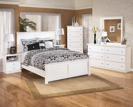 Bostwick Shoals Queen Panel Bed with Mirrored Dresser and Chest in White - PKG002786