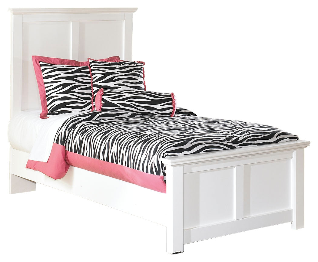 Bostwick Shoals Queen Panel Bed with Mirrored Dresser, Chest and Nightstand in White - PKG002787