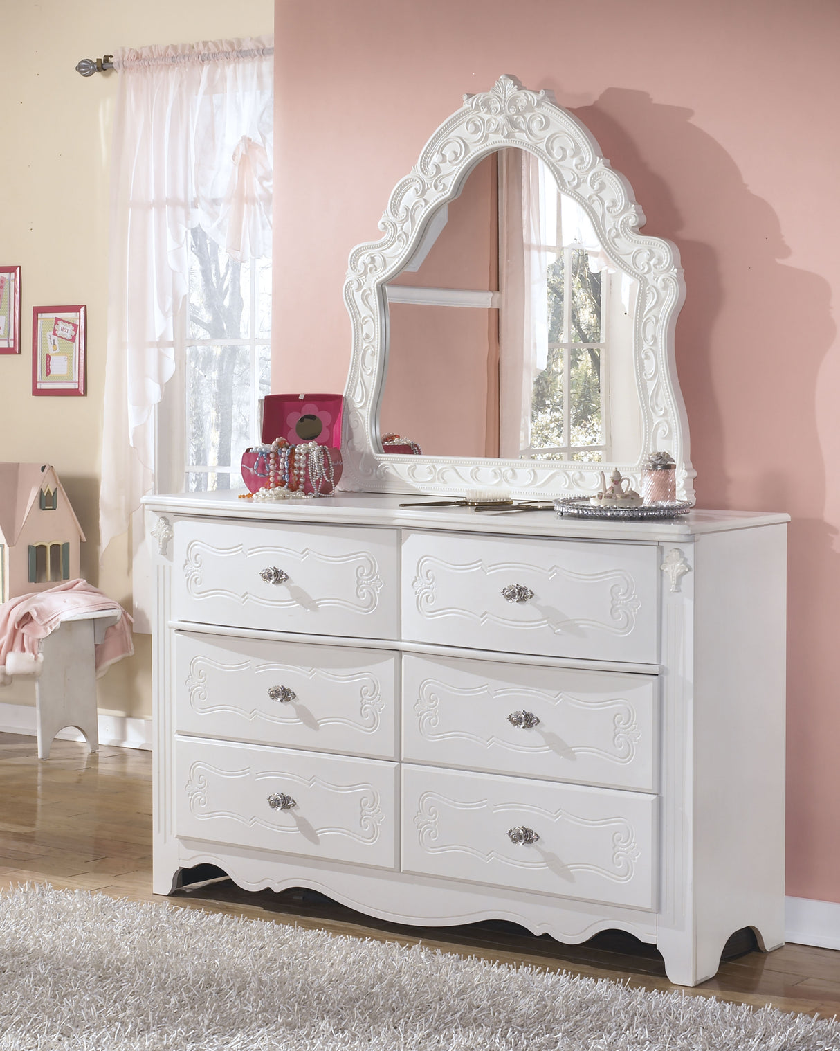 Bostwick Shoals Twin Panel Bed with Mirrored Dresser, Chest and 2 Nightstands in White - PKG002794