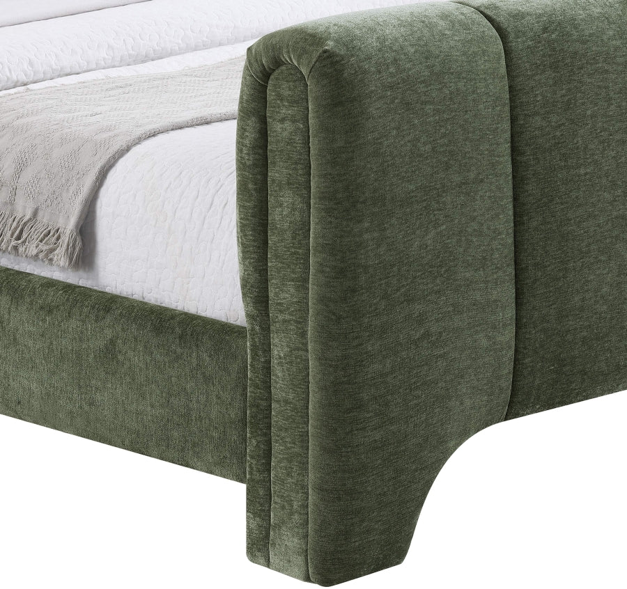 Camila Chenille Fabric Queen Bed (3 Boxes) in Green from Meridian - Luna Furniture