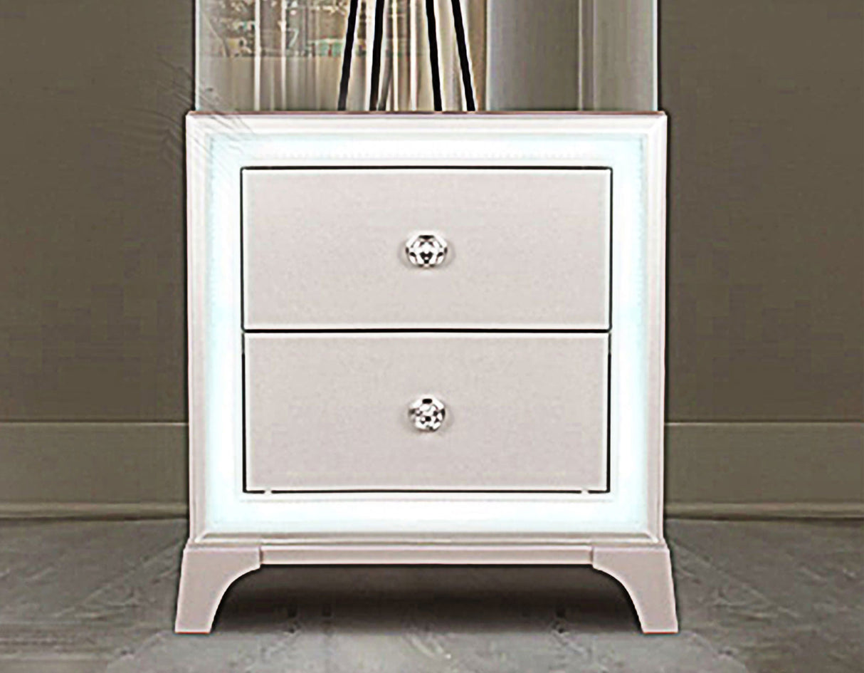 Cassie Illuminating 4-Piece Glam King Bedroom Set(King Bed, Nightstand, Dresser and Mirror) from Steve Silver - Luna Furniture