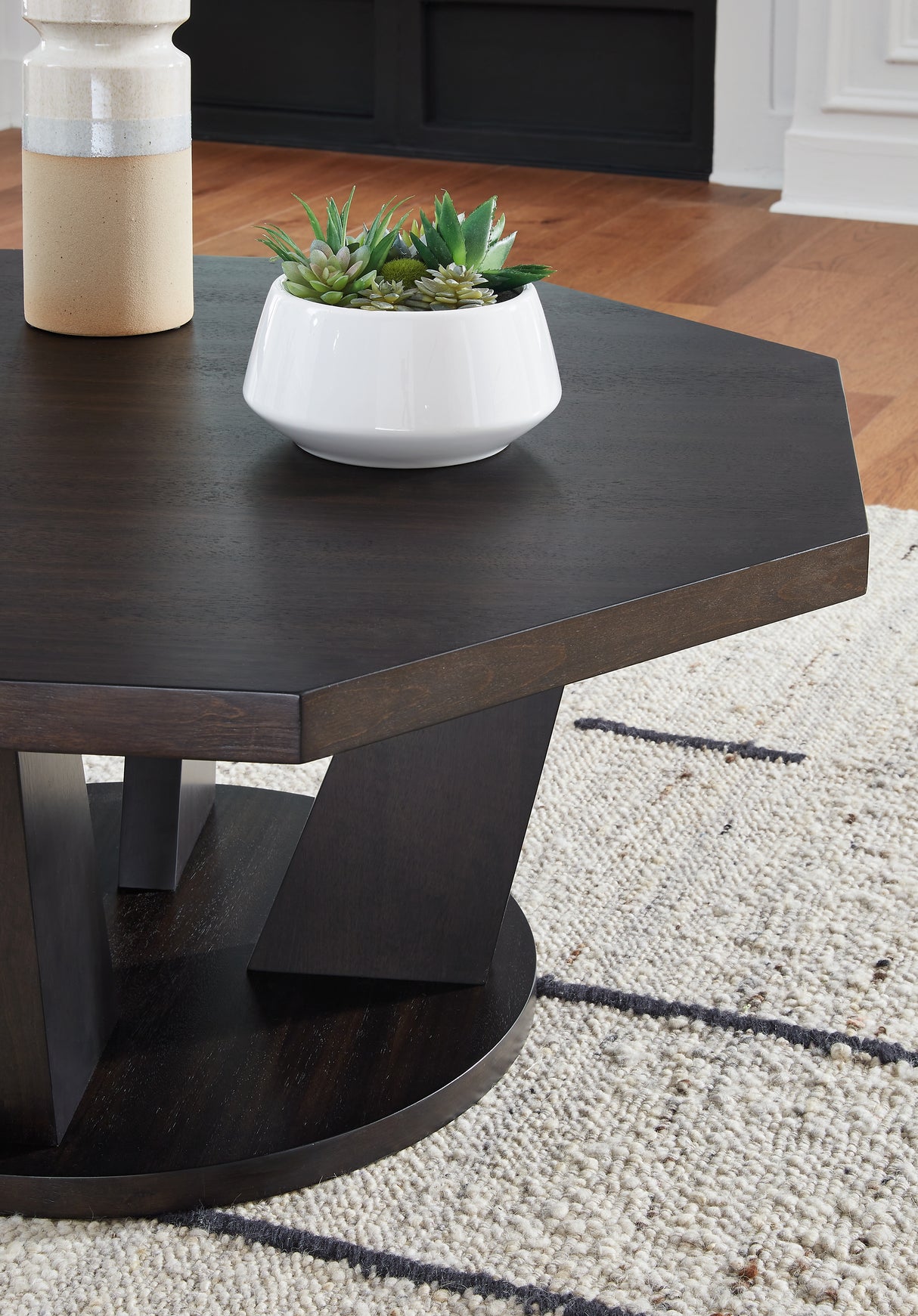 Chasinfield Coffee Table with 1 End Table in Dark Brown from Ashley - Luna Furniture