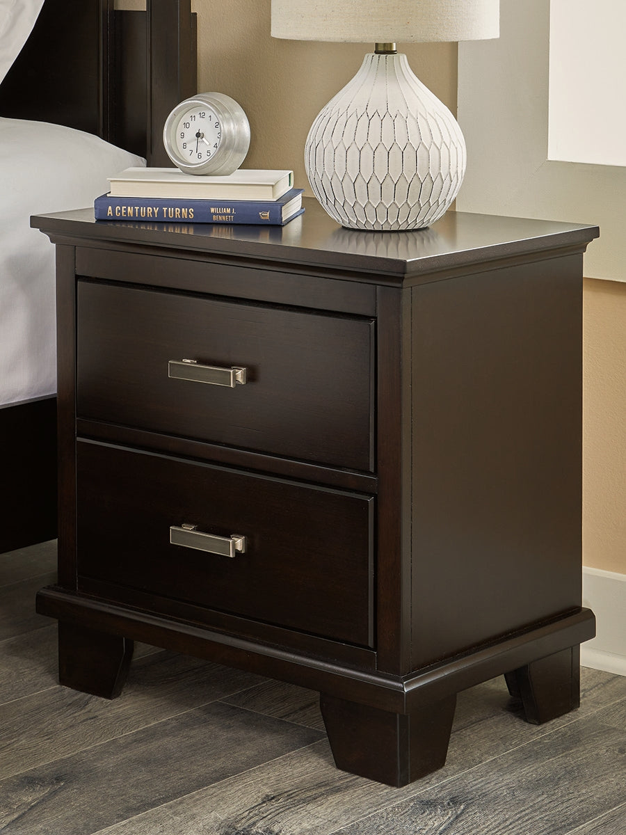 Covetown California King Panel Bed with Dresser and Nightstand in Dark Brown - PKG019184