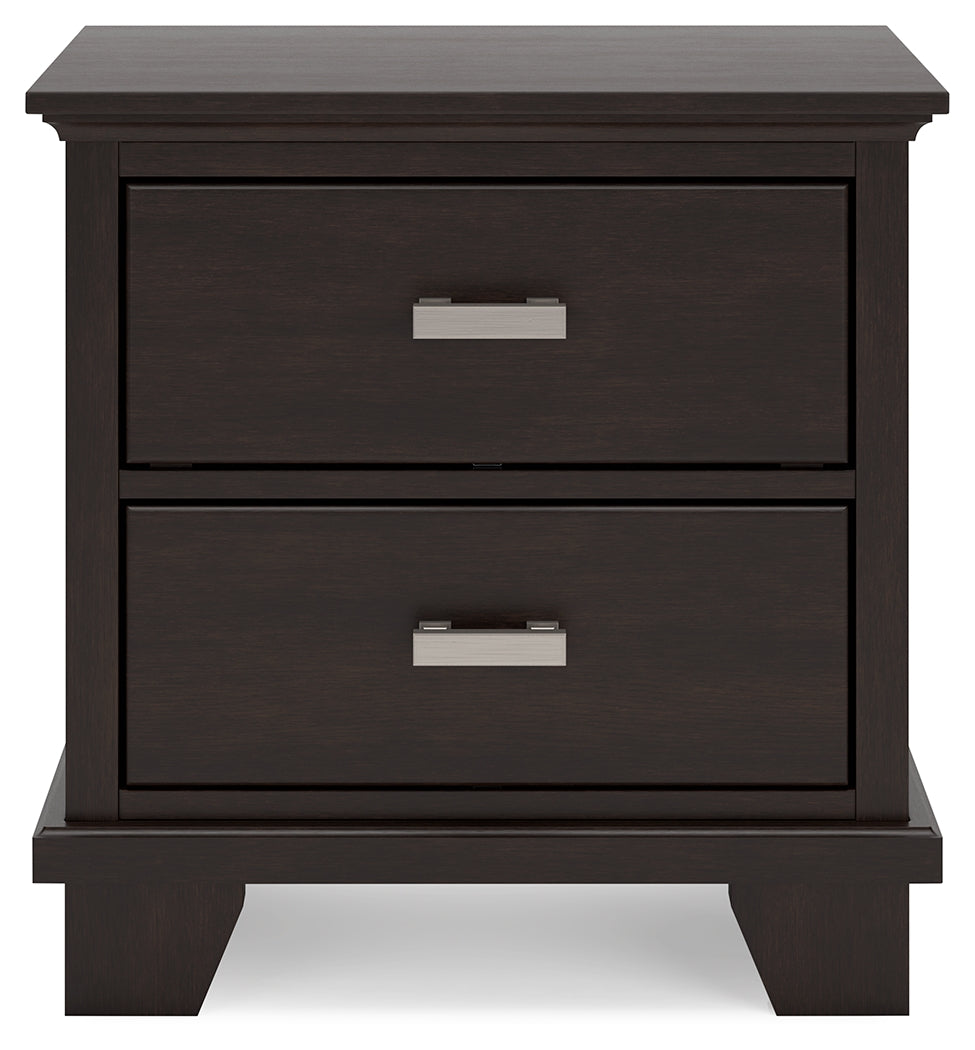 Covetown California King Panel Bed with Mirrored Dresser and Nightstand in Dark Brown - PKG016823