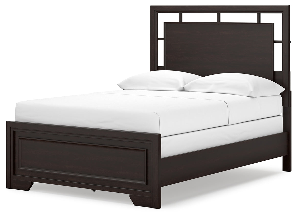 Covetown Full Panel Bed with Dresser and 2 Nightstands in Dark Brown - PKG016624