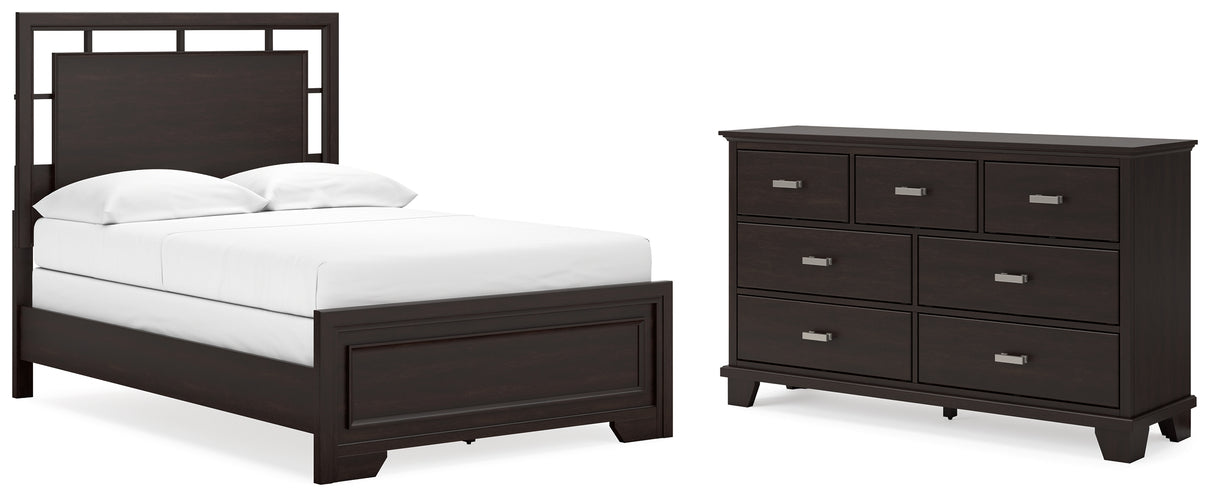 Covetown Full Panel Bed with Dresser in Dark Brown - PKG016623