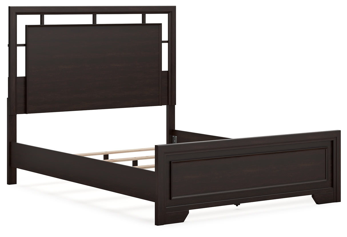 Covetown Queen Panel Bed with Dresser and Nightstand in Dark Brown - PKG019185