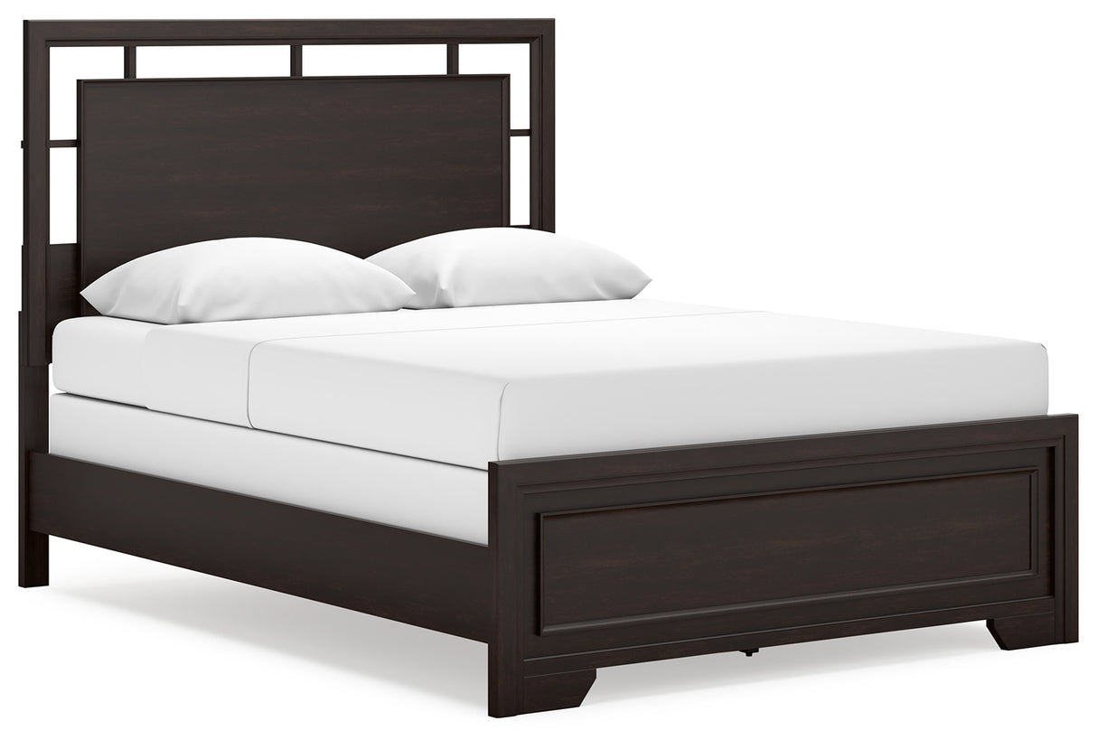 Covetown Queen Panel Bed with Dresser and Nightstand in Dark Brown - PKG019185