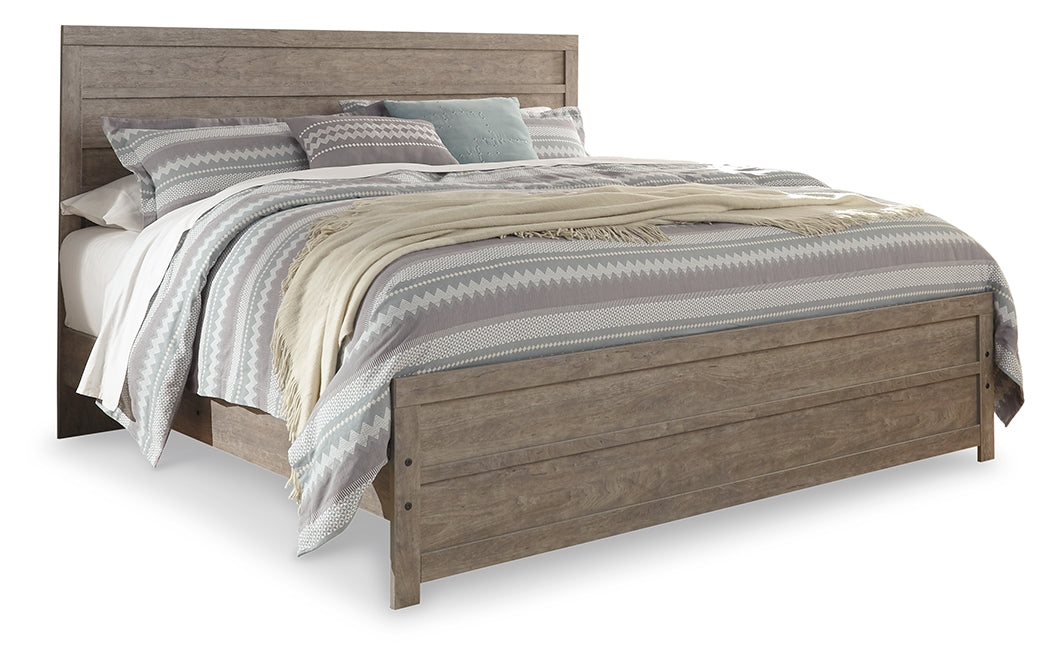 Culverbach King Panel Bed with Mirrored Dresser, Chest and 2 Nightstands in Gray from Ashley - Luna Furniture