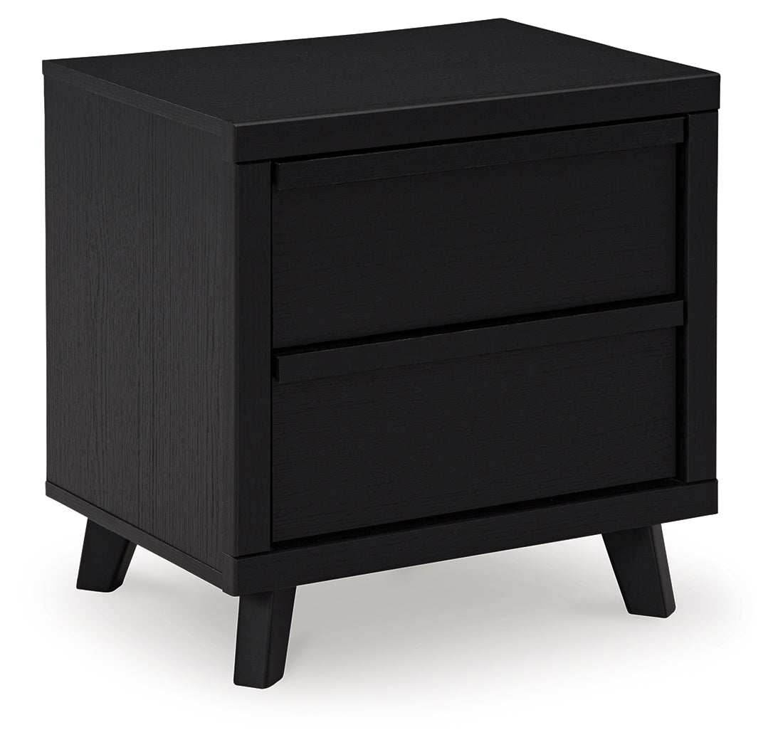 Danziar King Panel Bed with Mirrored Dresser and Nightstand in Black - PKG015886