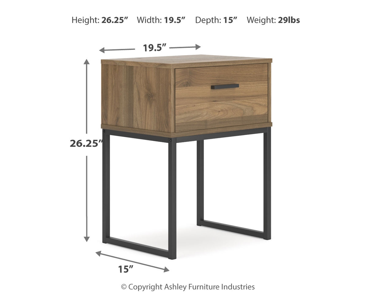 Deanlow Full Panel Headboard with 2 Nightstands in Honey - PKG017179