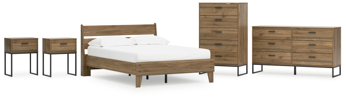 Deanlow Full Platform Panel Bed with Dresser, Chest and 2 Nightstands in Honey - PKG017208