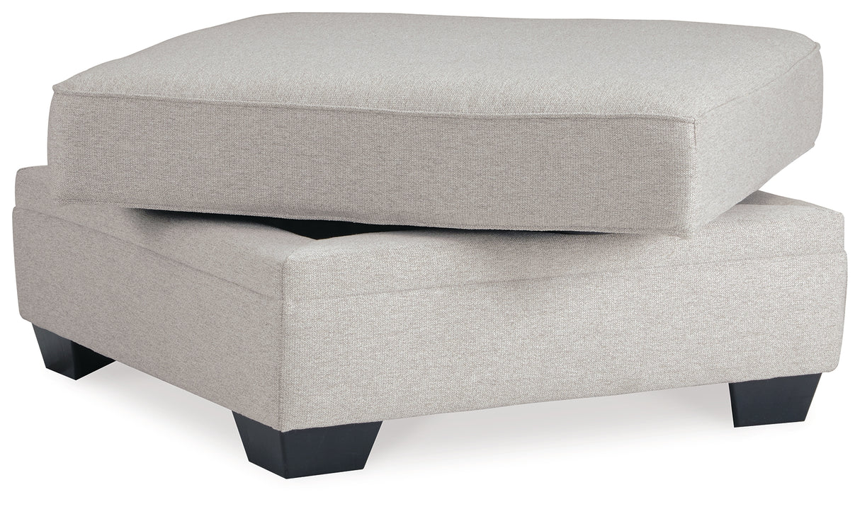 Dellara 3-Piece Sectional with Ottoman in Chalk - PKG016113