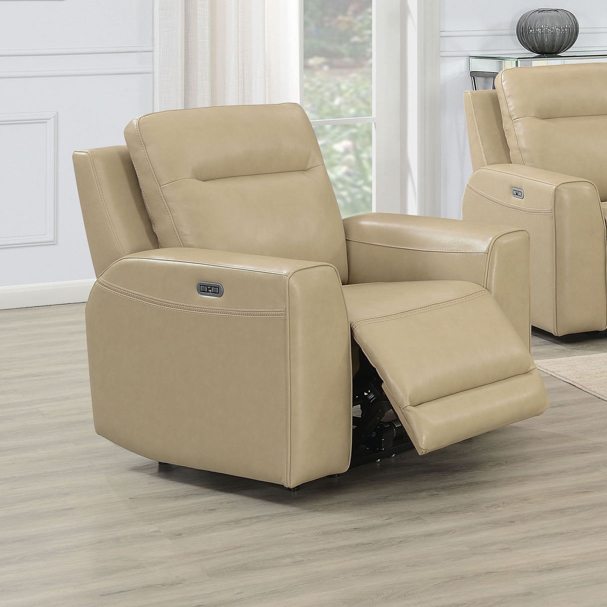 DONCELLA DUAL-POWER LEATHER RECLINER - DO950C