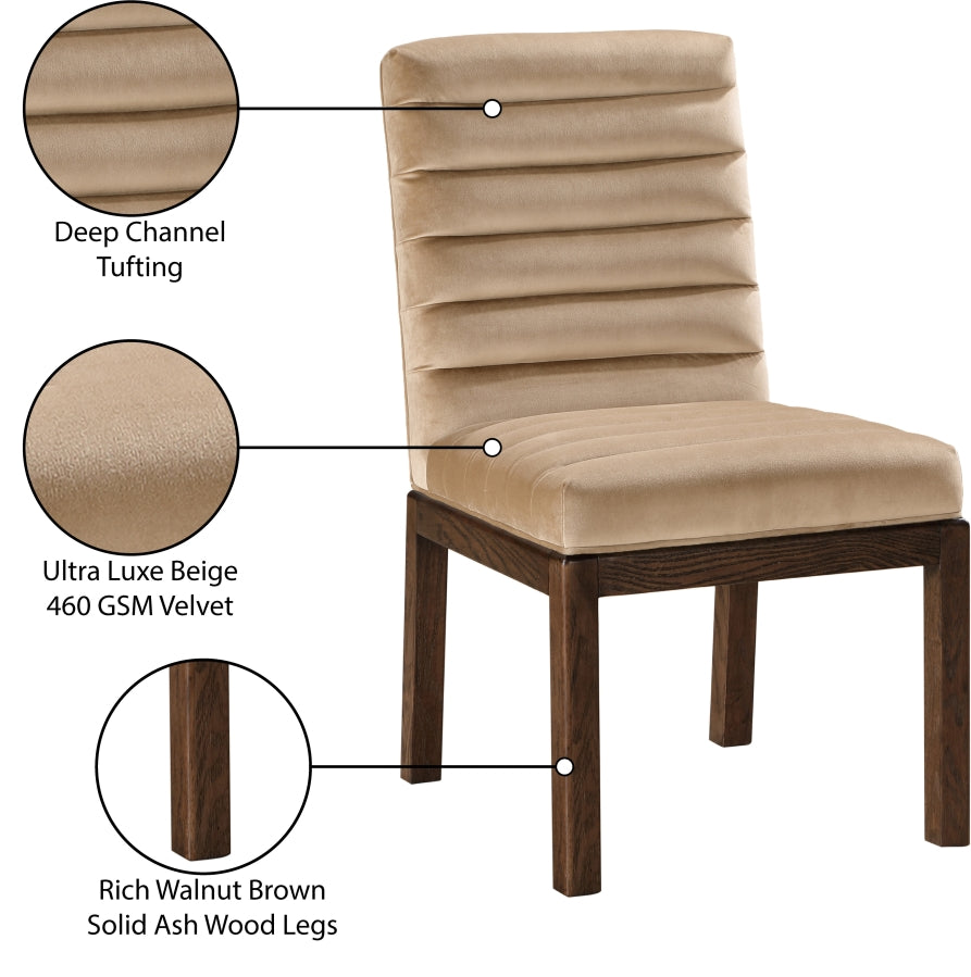 Evelyn Velvet Upholstered Accent Chair in Beige from Meridian - Luna Furniture