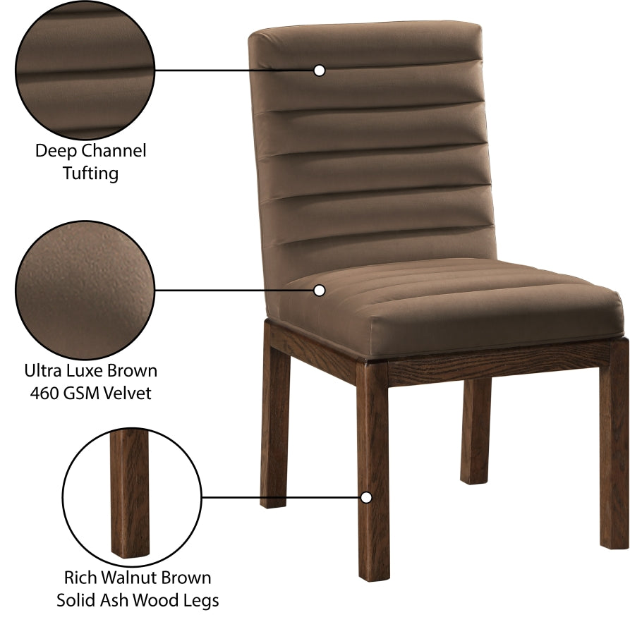 Evelyn Velvet Upholstered Accent Chair in Brown from Meridian - Luna Furniture