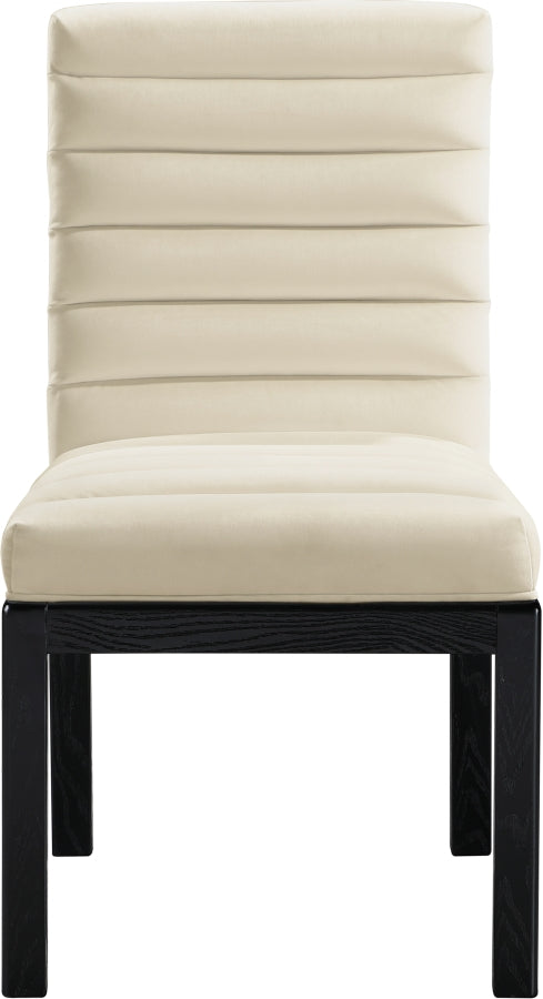 Evelyn Velvet Upholstered Accent Chair in Cream from Meridian - Luna Furniture