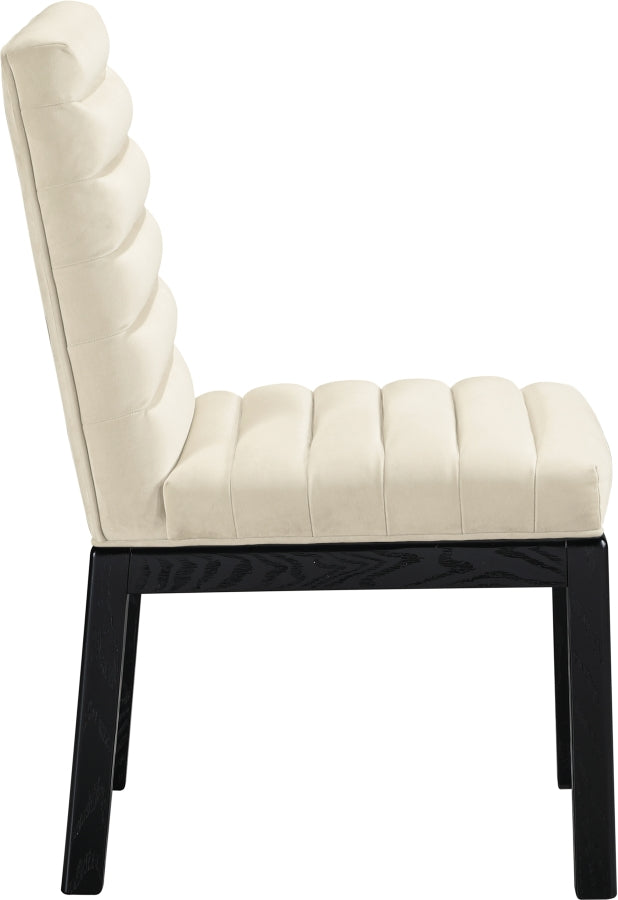 Evelyn Velvet Upholstered Accent Chair in Cream from Meridian - Luna Furniture