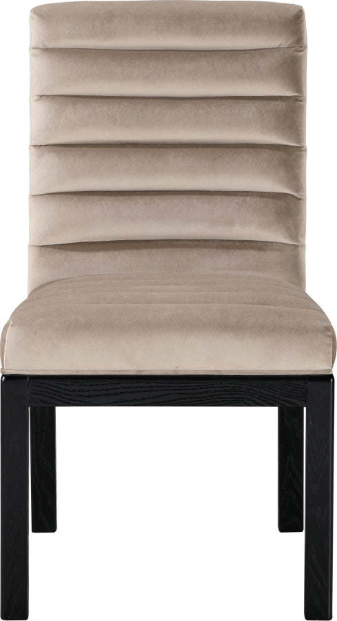 Evelyn Velvet Upholstered Accent Chair in Taupe from Meridian - Luna Furniture