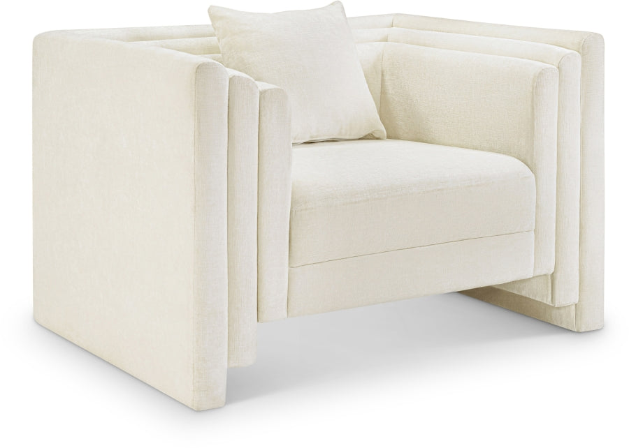 Everett Chenille Fabric Chair in Cream from Meridian - Luna Furniture