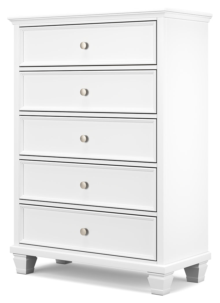 Fortman California King Panel Bed with Mirrored Dresser, Chest and Nightstand in White - PKG015162