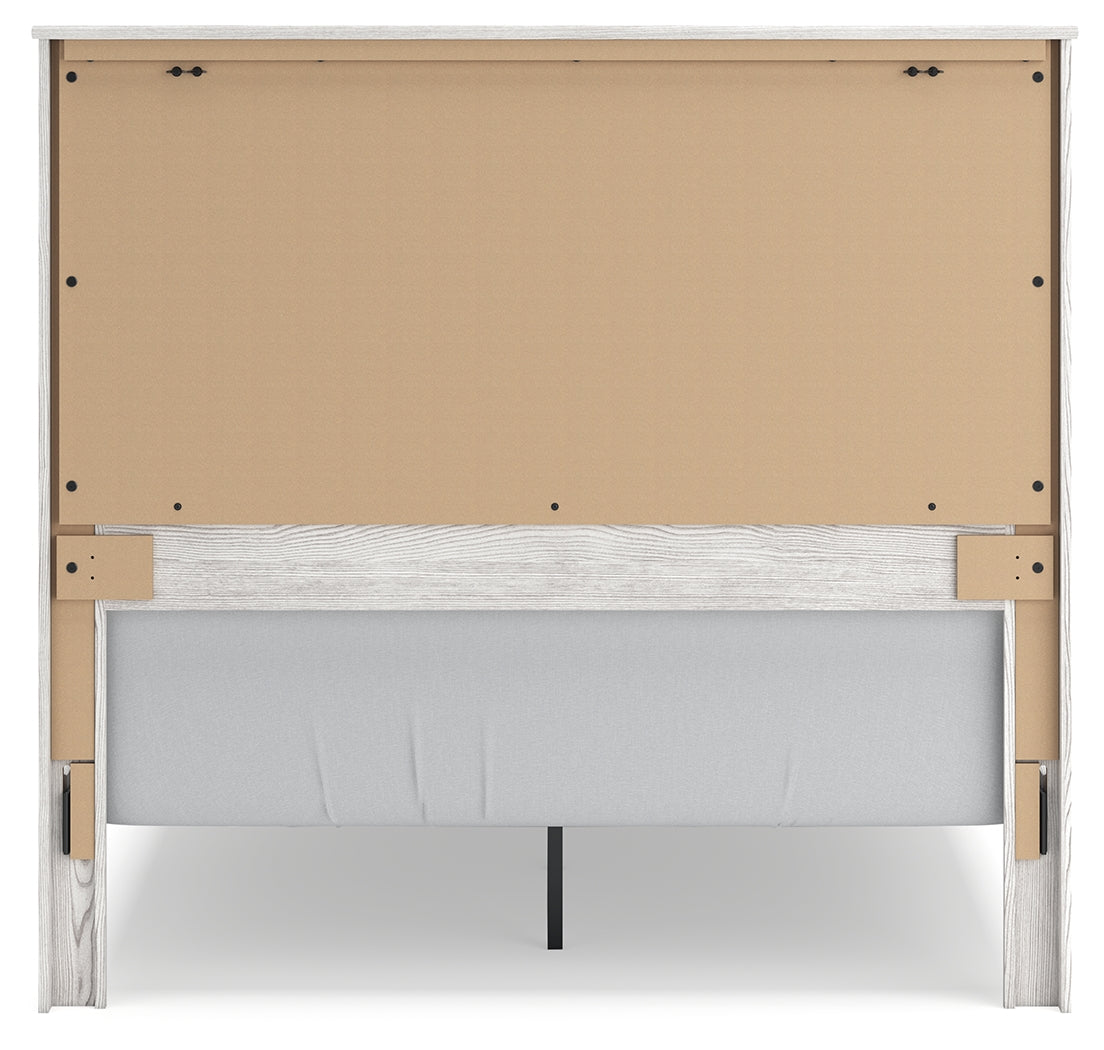 Gerridan Queen Panel Bed with Mirrored Dresser and 2 Nightstands in White/Gray - PKG019116