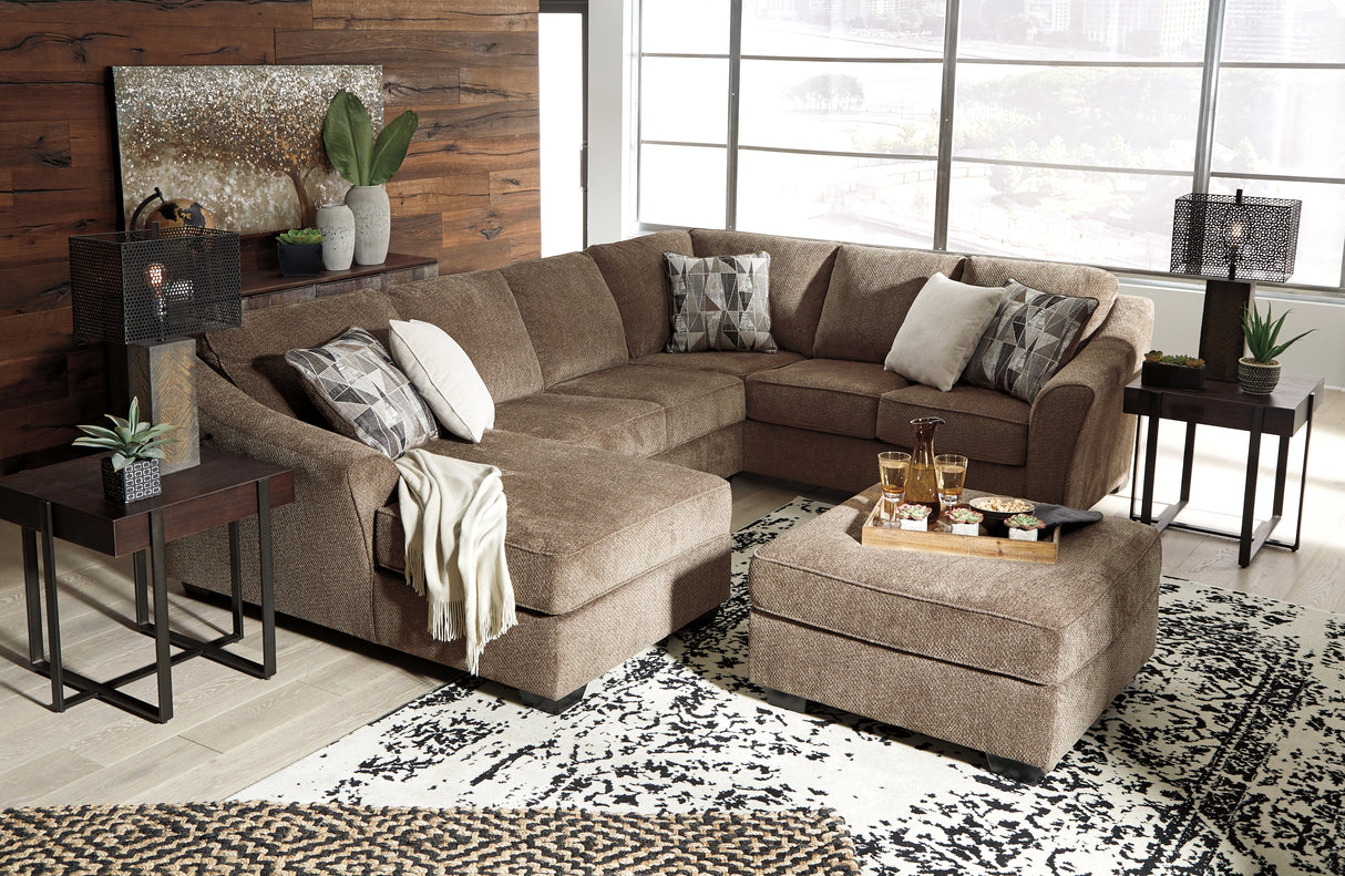 Graftin 3-Piece Sectional with Ottoman in Teak - PKG002366