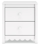 Hallityn Full Panel Headboard with Dresser and 2 Nightstands in White - PKG019033