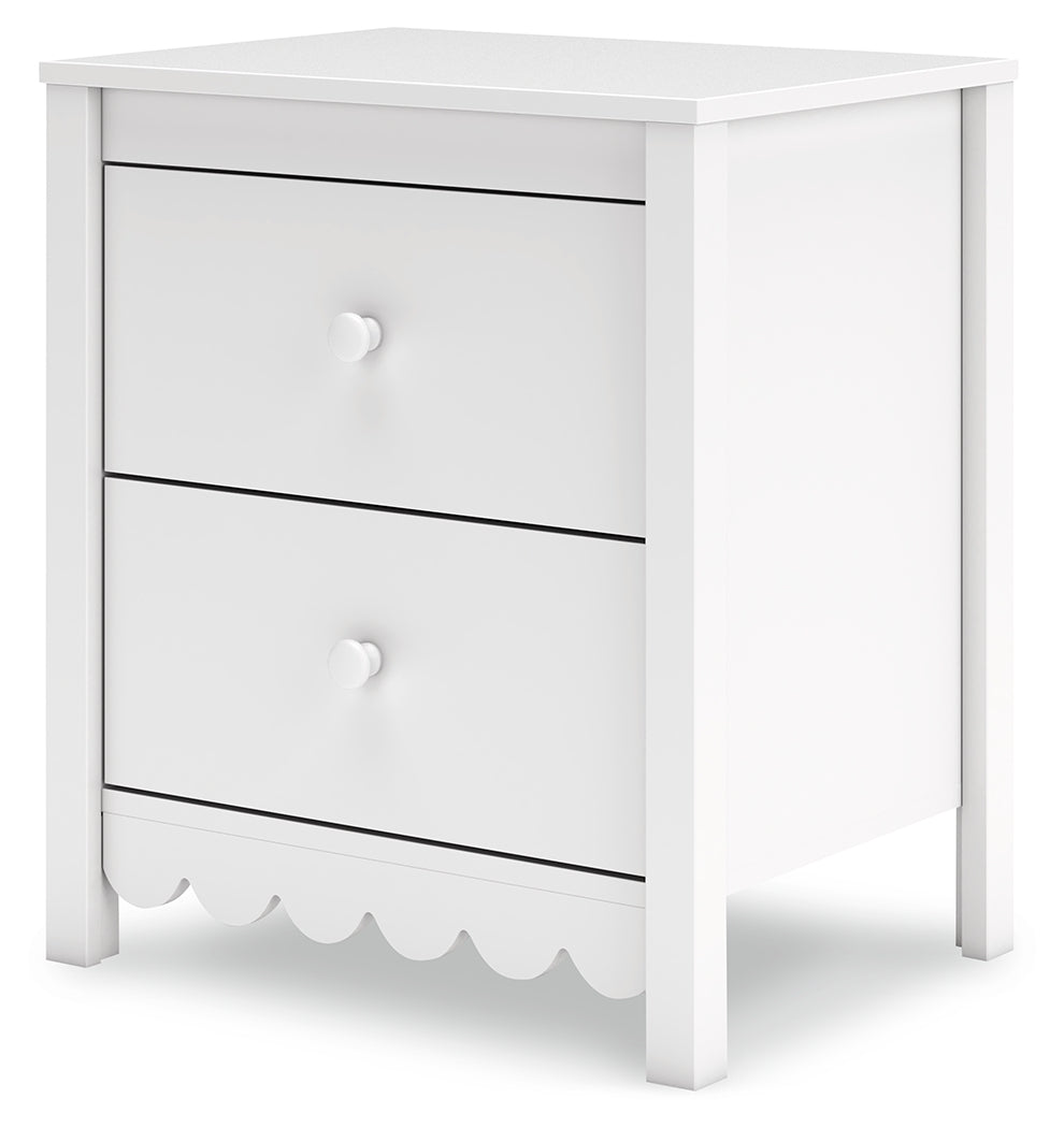 Hallityn Full Panel Headboard with Dresser, Chest and 2 Nightstands in White from Ashley - Luna Furniture