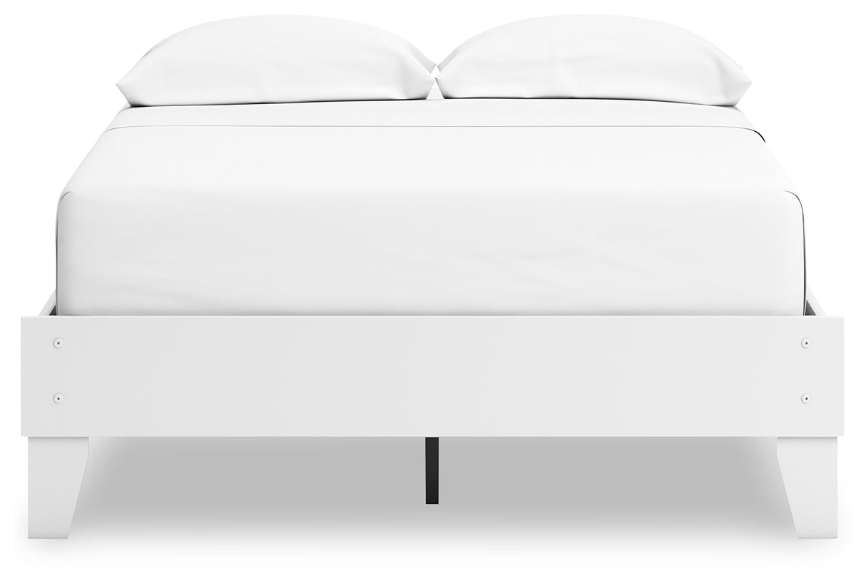 Hallityn Full Platform Bed with Dresser and 2 Nightstands in White - PKG019023